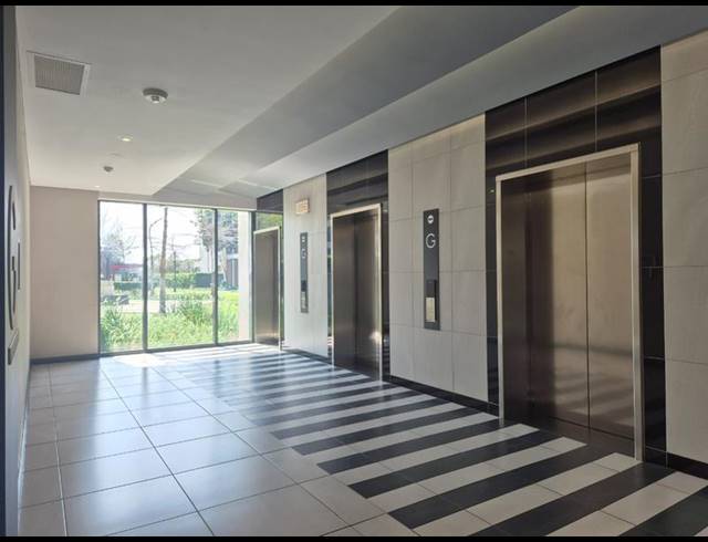 1 BEDROOM APARTMENT FOR SALE IN MENLYN